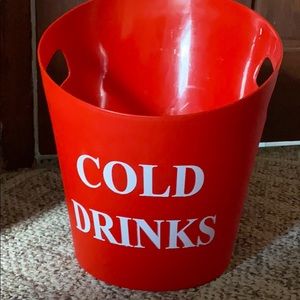 Drink bucket